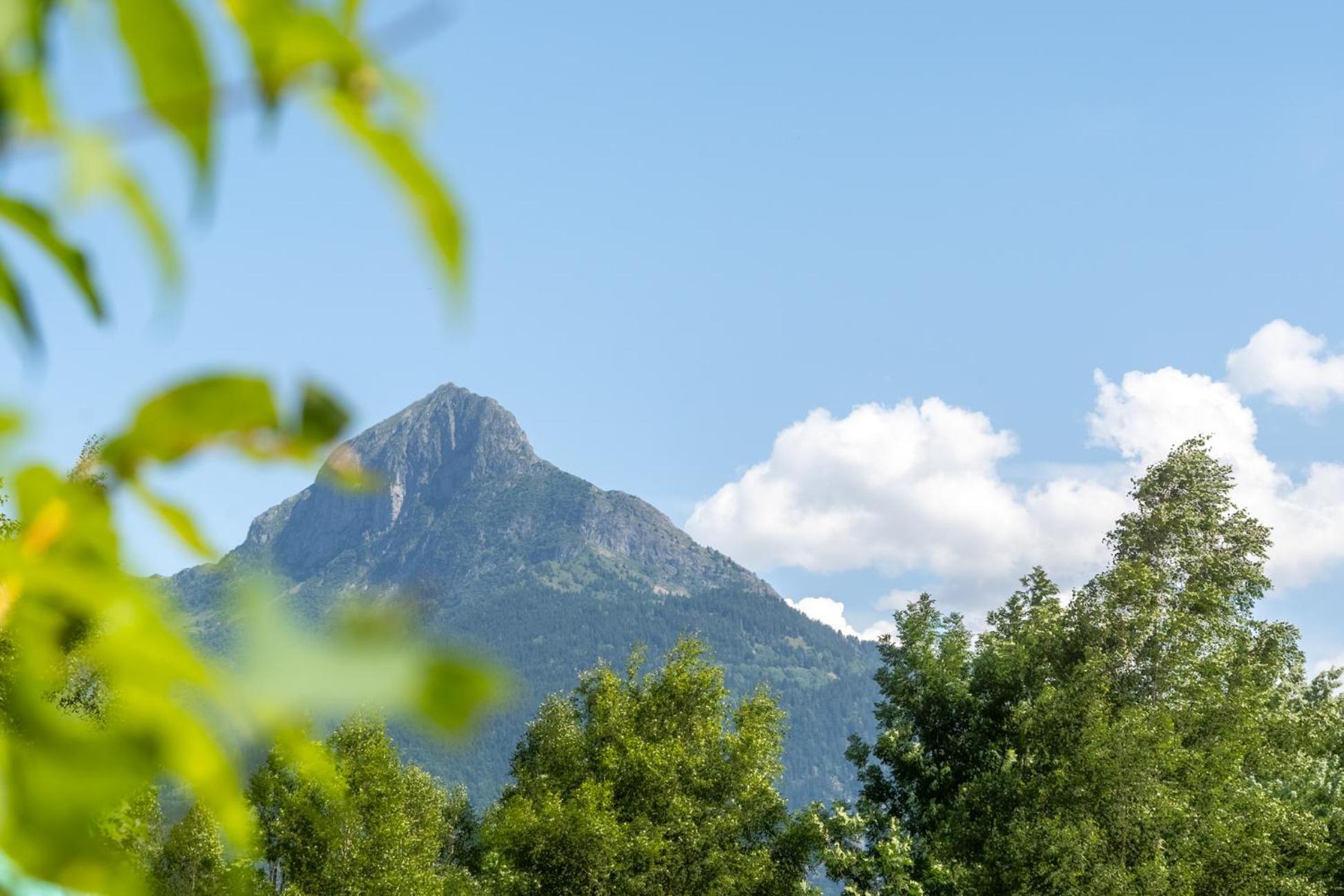 Camping Le Colporteur Hotel Le Bourg-dʼOisans Buitenkant foto