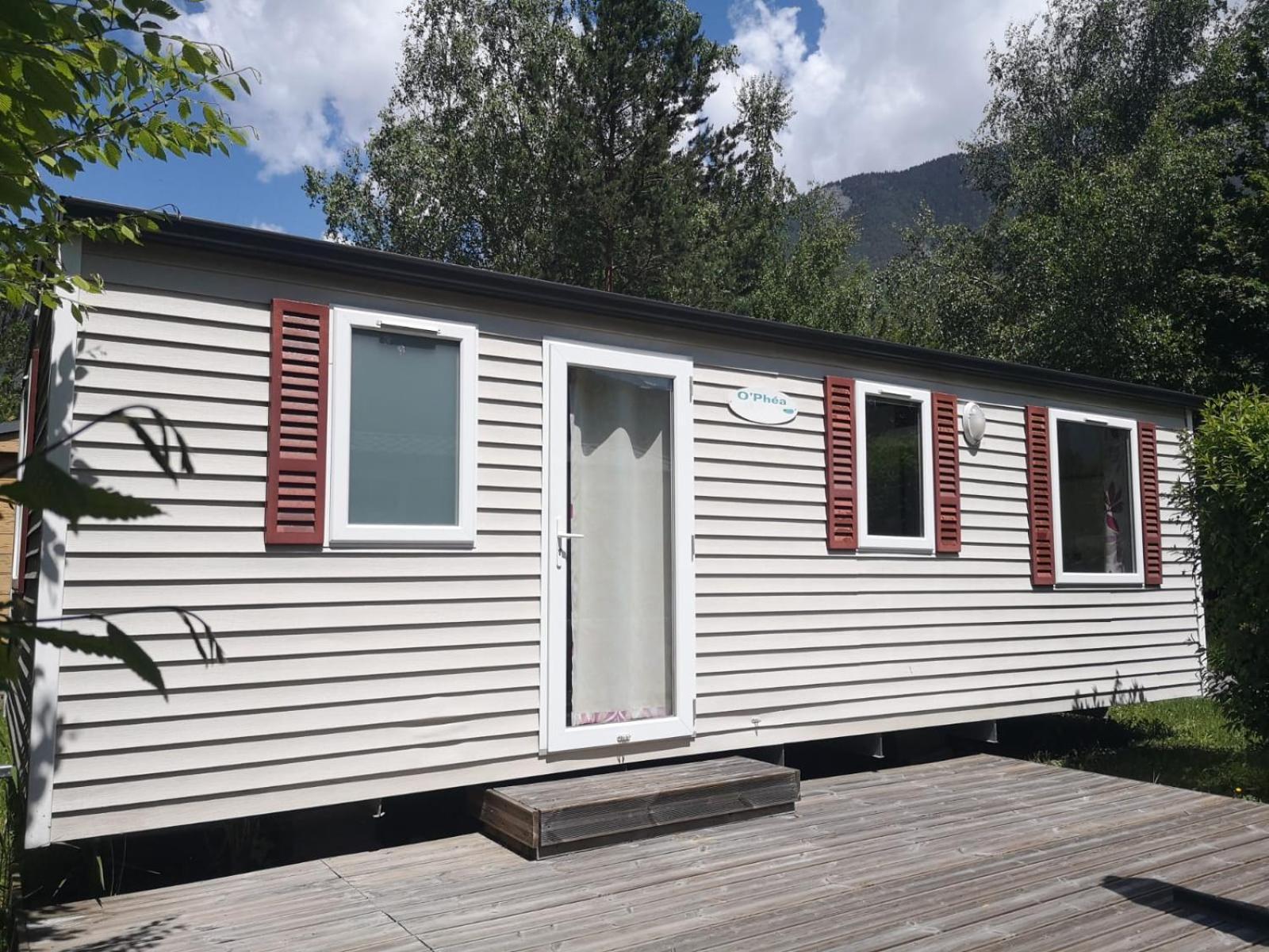 Camping Le Colporteur Hotel Le Bourg-dʼOisans Buitenkant foto