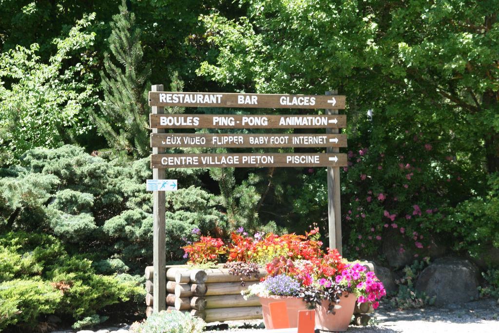 Camping Le Colporteur Hotel Le Bourg-dʼOisans Buitenkant foto